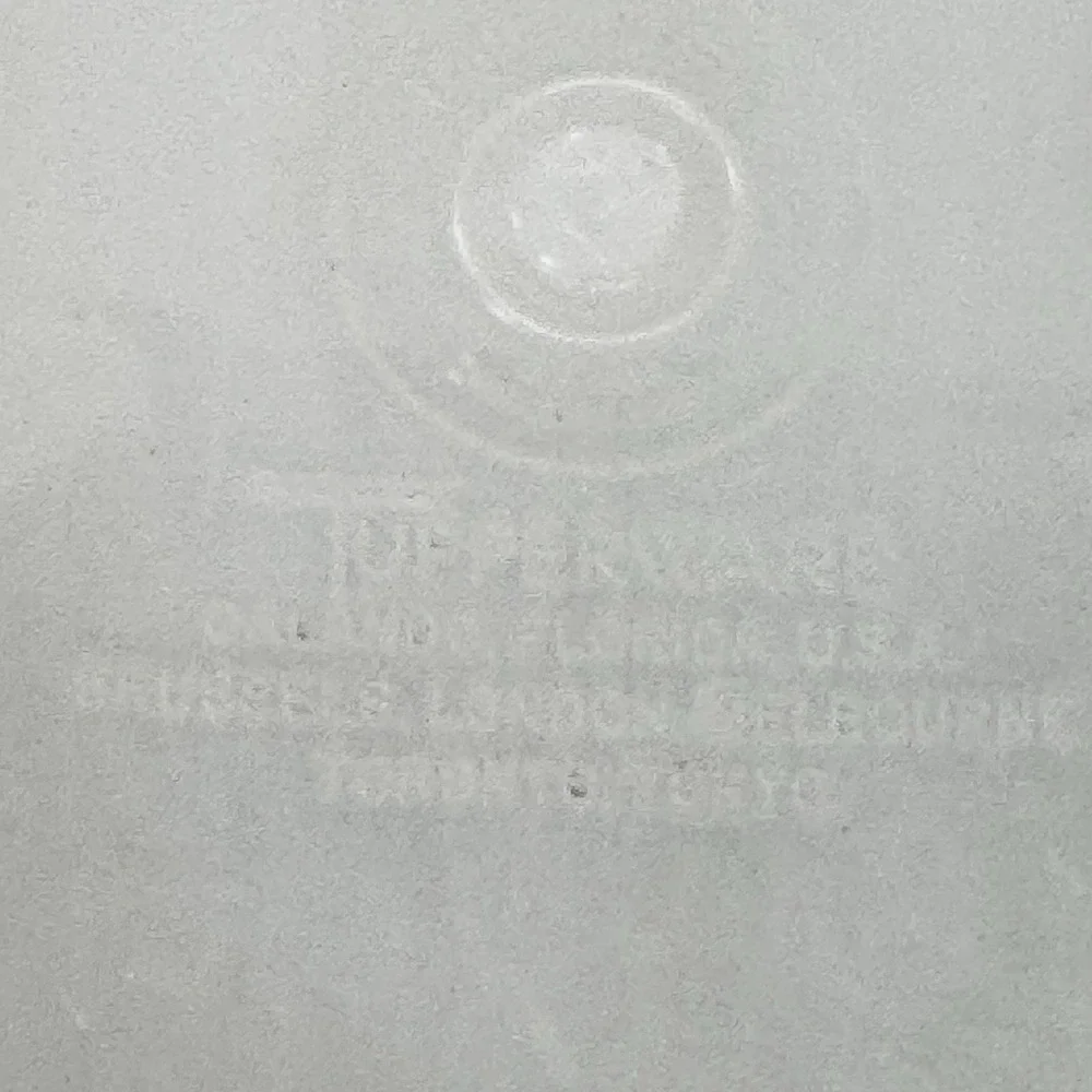 Vintage Tupperware 587–2 pour‎ in store with handle 2 qt